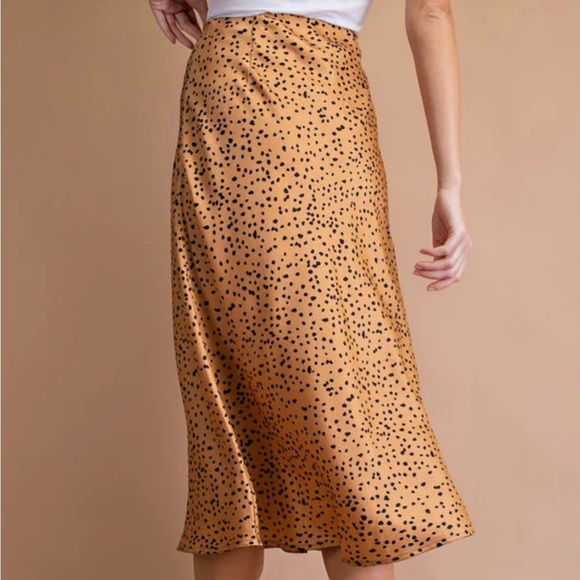 Nasty Gal Dresses & Skirts - Nasty Gal Collection Cheetah Print Midi Skirt Sz 4